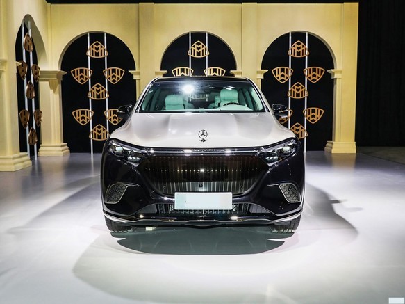 成都迈巴赫EQS SUV最新报价159.50万起 暂无优惠