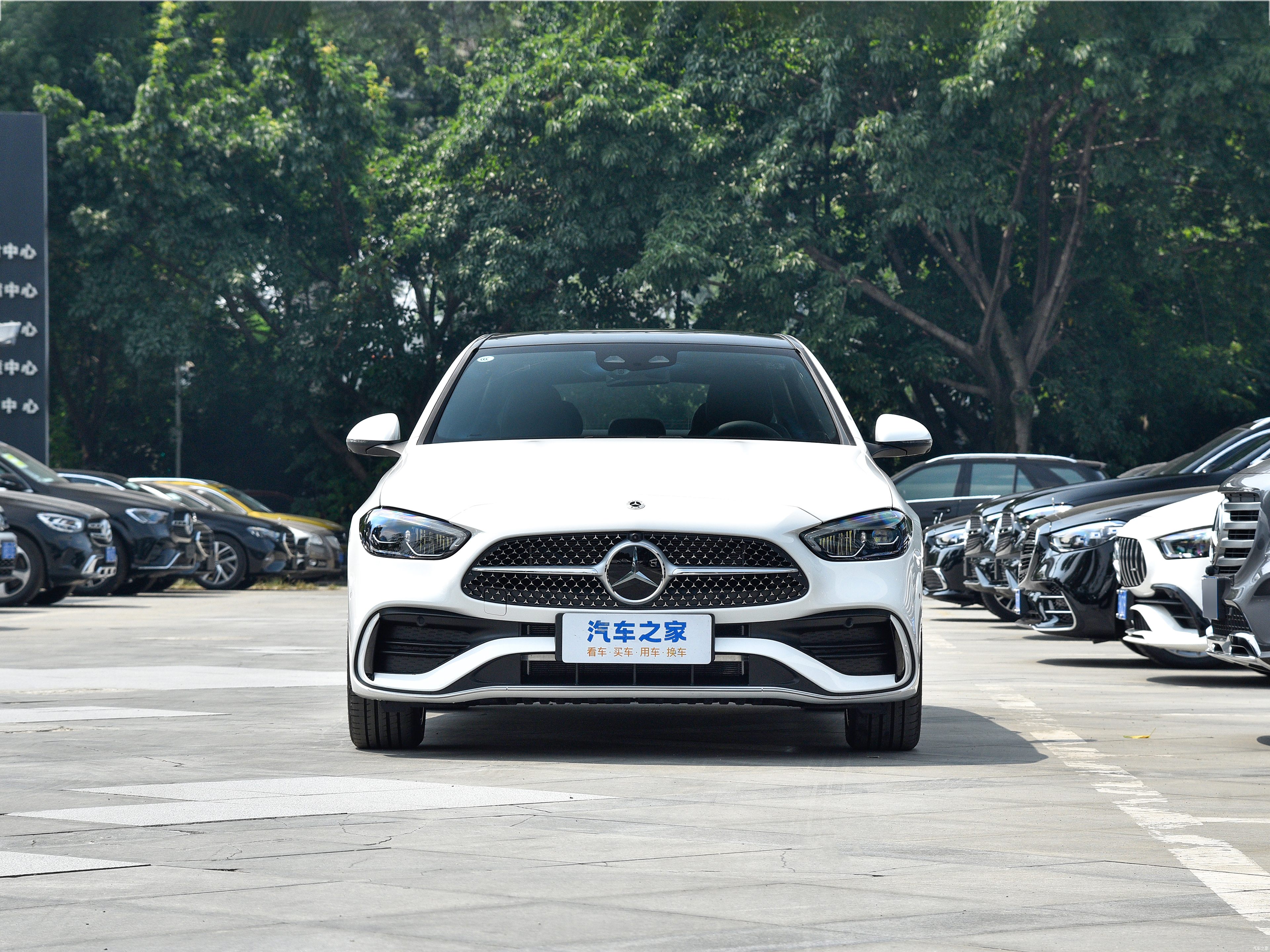 成都奔驰C级价格最低33.48万起 暂无优惠