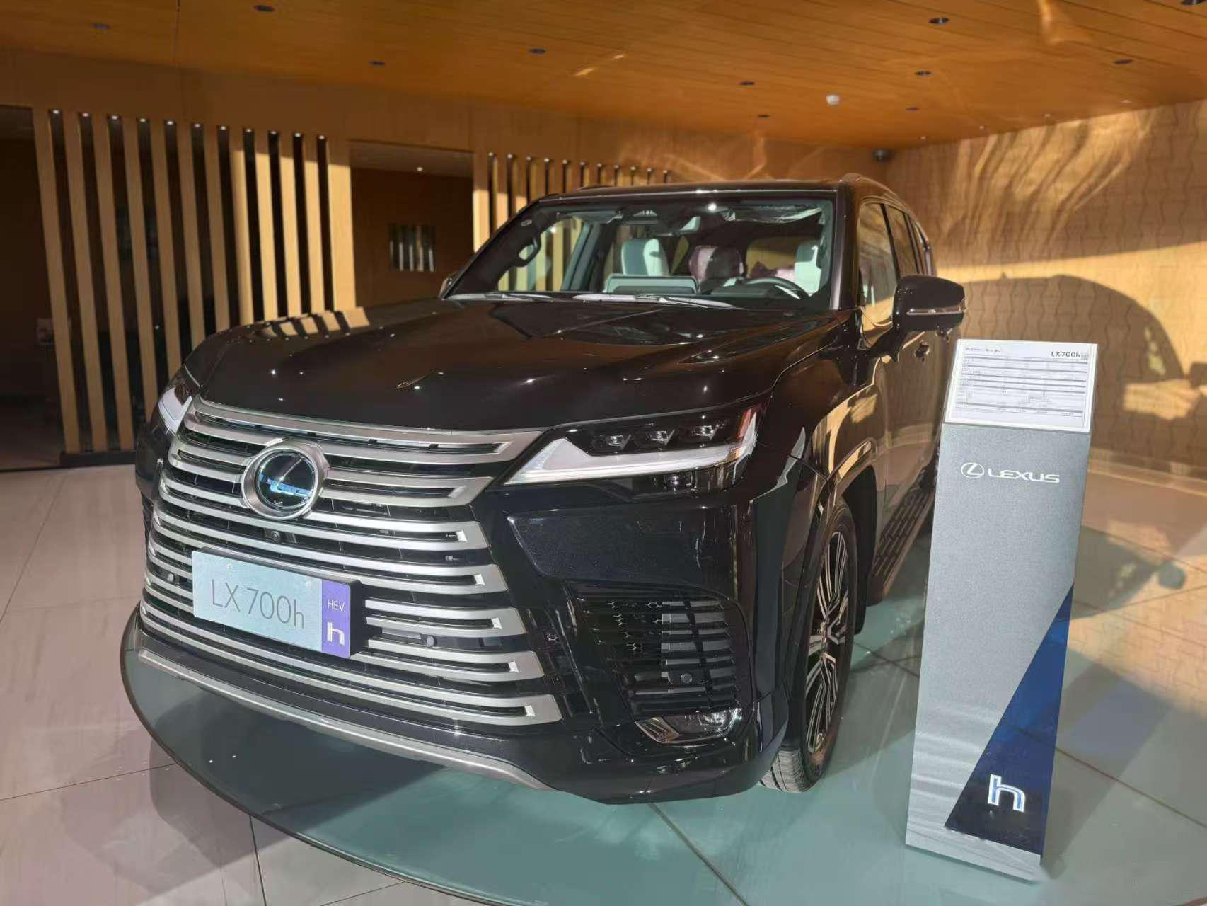 国六加版雷克萨斯LX600 商务大佬的座驾