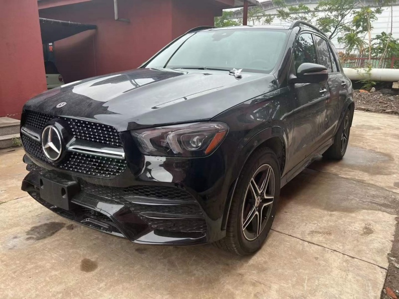 奔驰GLE加版价格优惠12.2万 欢迎前来试驾