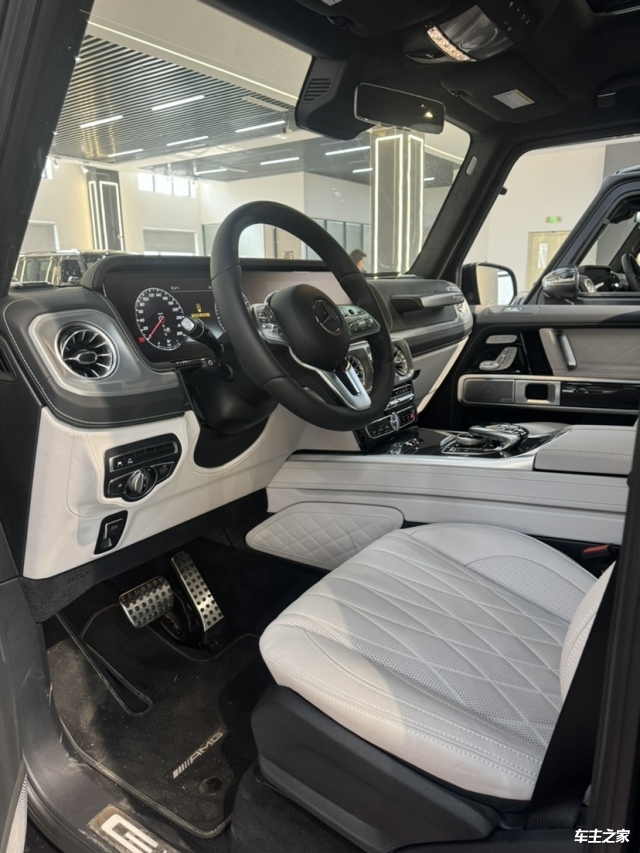 奔驰G级欧版让利促销中 店内让利达75万元