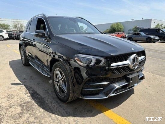 平行进口奔驰GLS墨版优惠20.8万 仅99万可入手