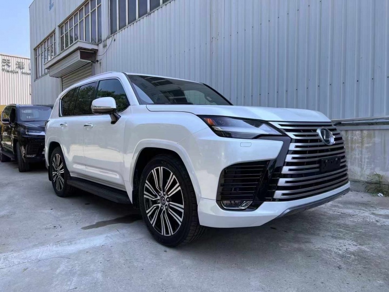 成都雷克萨斯LX中东版降价促销中 直降39万