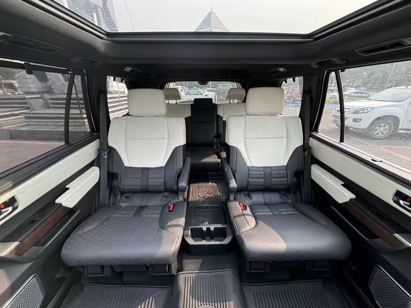 红杉美版价格优惠22万 欢迎上门试驾