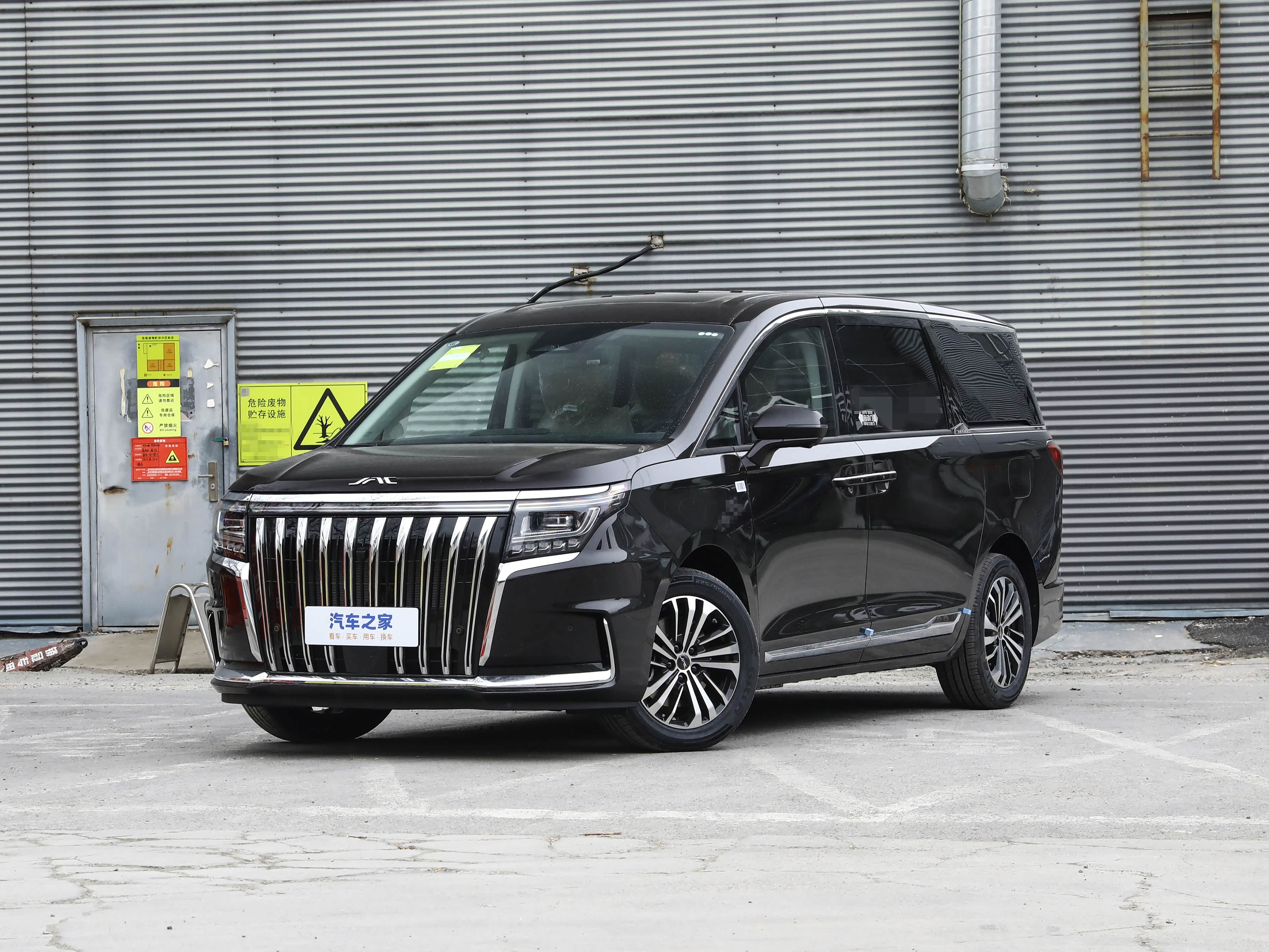 成都瑞风RF8最高降2.00万 最低仅售15.49万