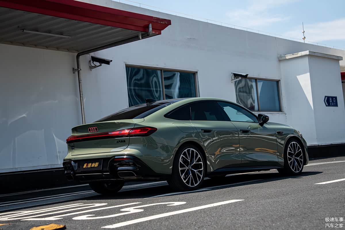 德系豪华车格局生变！奥迪A5L Sportback五大维度碾压宝马3系