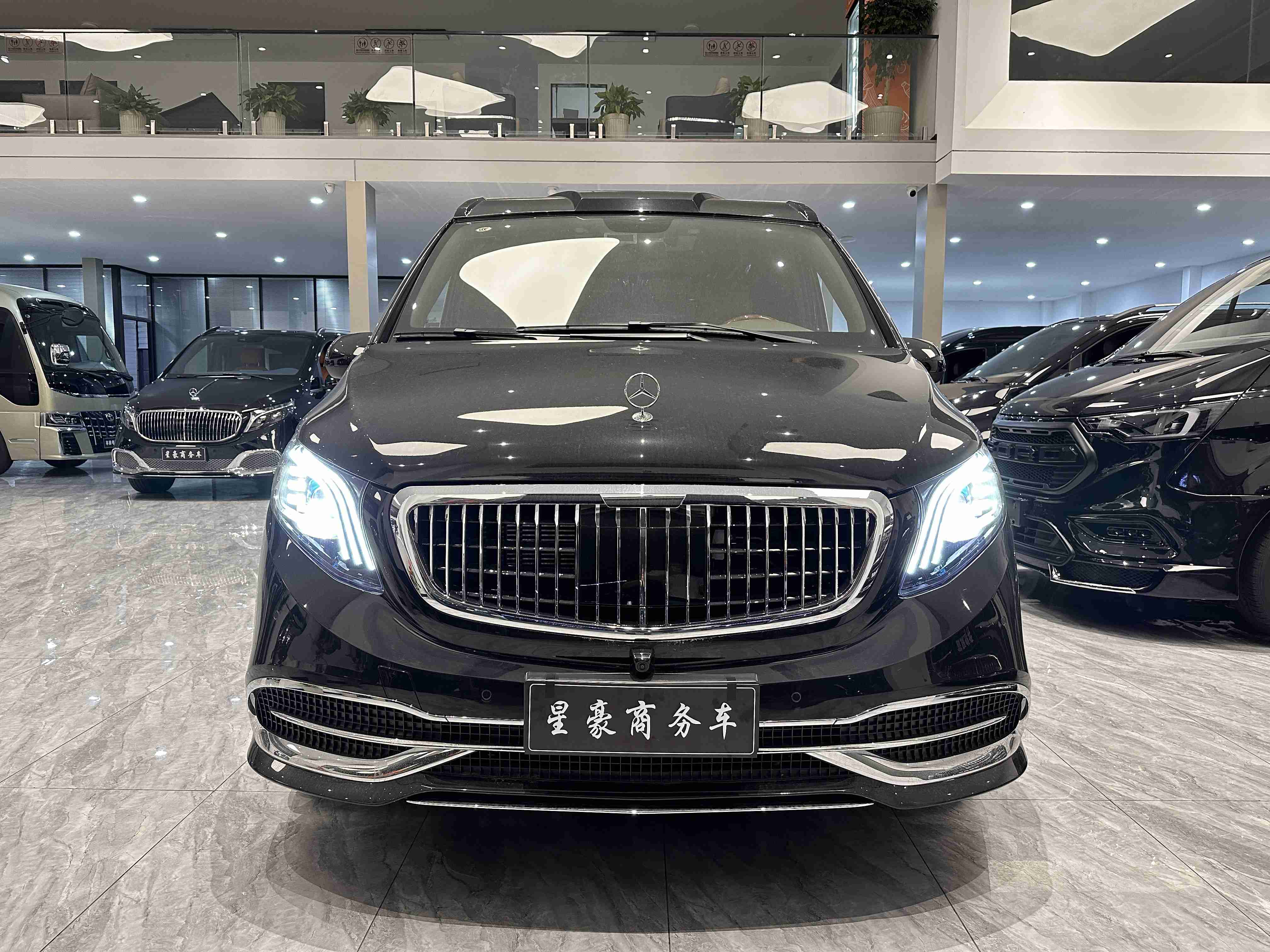 威霆中东版价格最低69万起 欢迎到店试驾