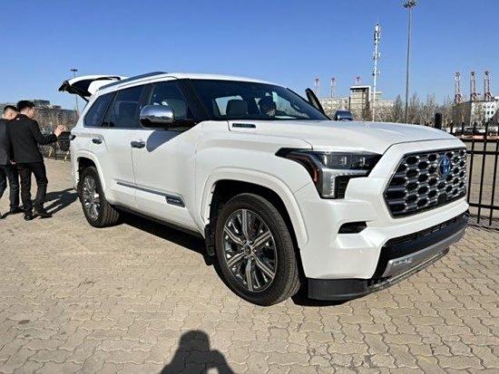 2024款丰田红杉 全新一代14X万闪亮登场 绝版SUV！