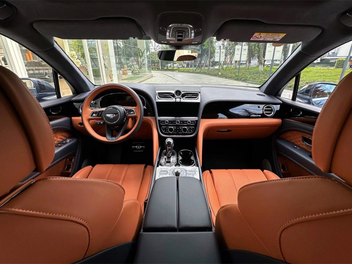 成都添越最高降73万 最低203万