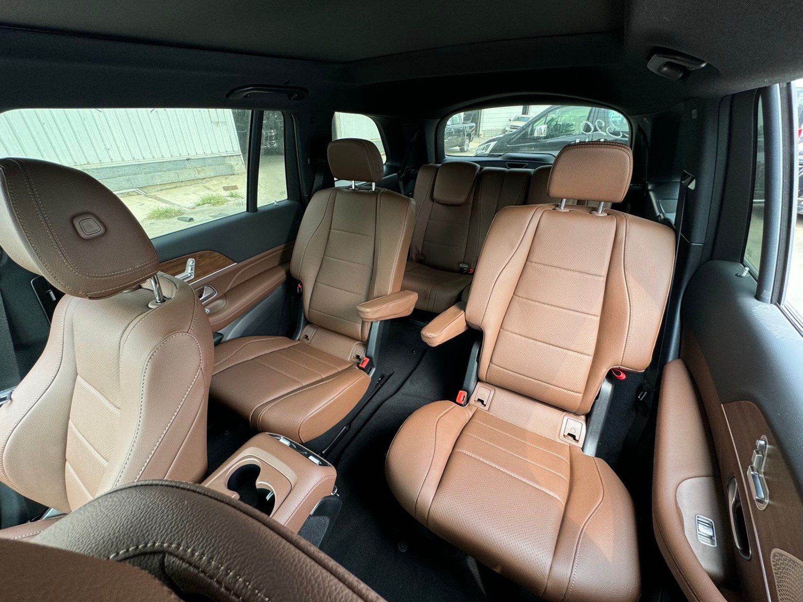 平行进口奔驰美版GLS450顶配现车配置报价 外观时尚