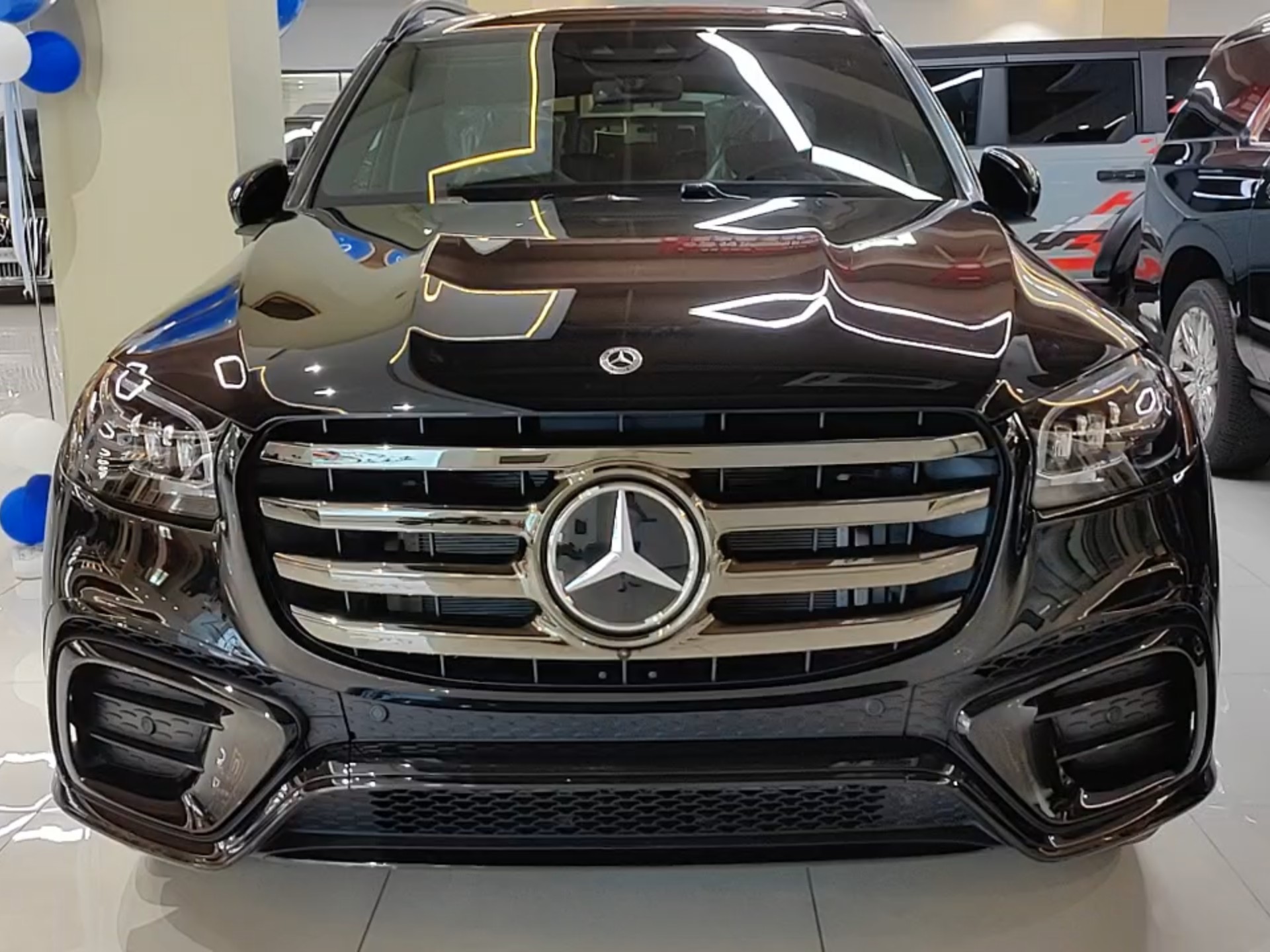 成都平行进口奔驰GLS美版团购优惠20万 欢迎试乘试驾