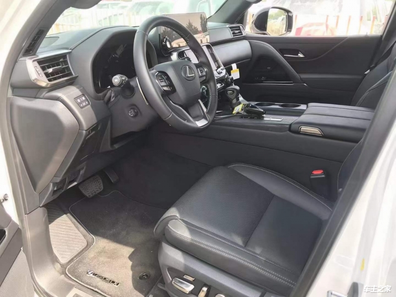 平行进口雷克萨斯LX570现车价格 配置怎么样