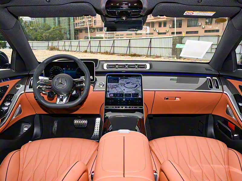 成都奔驰S级AMG新能源最新报价263.80万起 暂无优惠