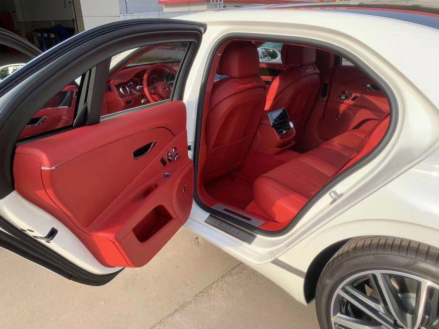 天津华夏安邦名车飞驰促销196万起