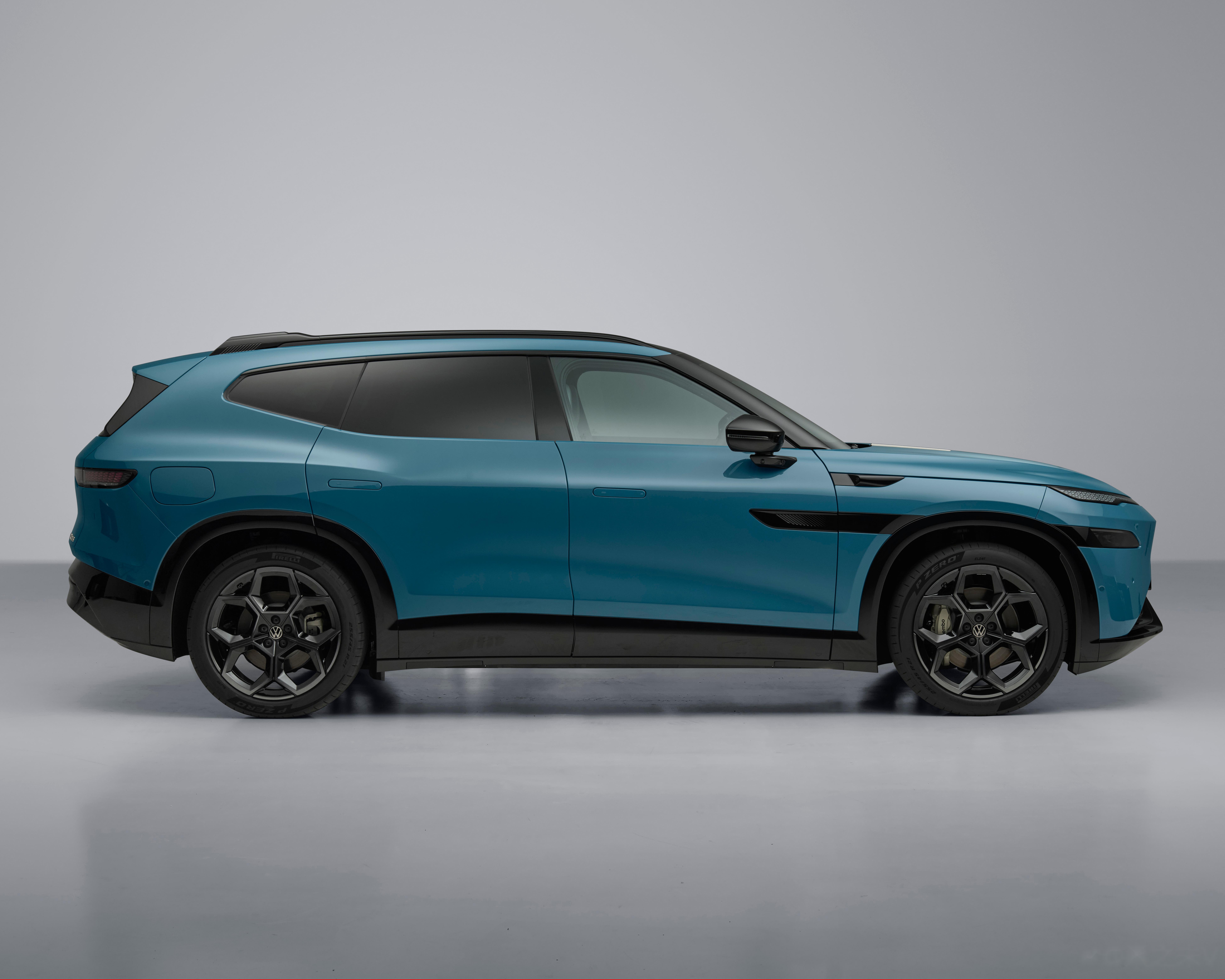 与众家族首款轿车曝光，金标大众切入新细分市场