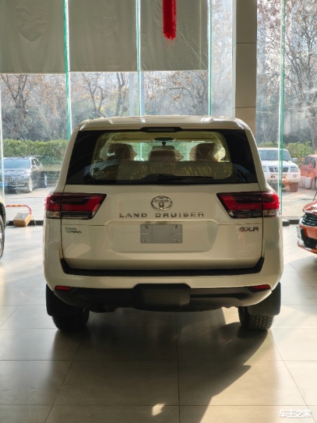 酷路泽70系列中东版最新报价60万起 欢迎前来试驾