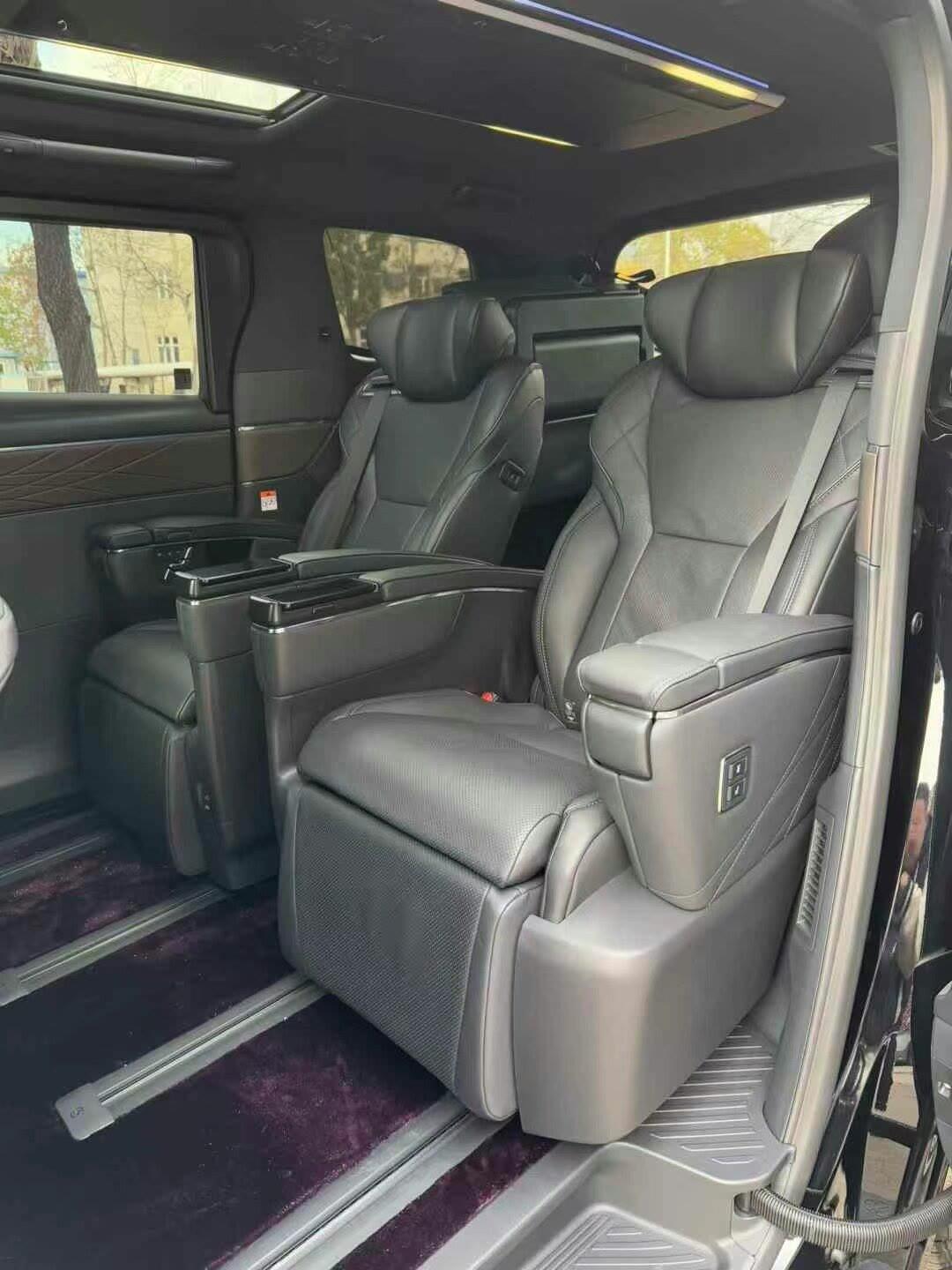 2025威尔法最新行情 售价90万元起