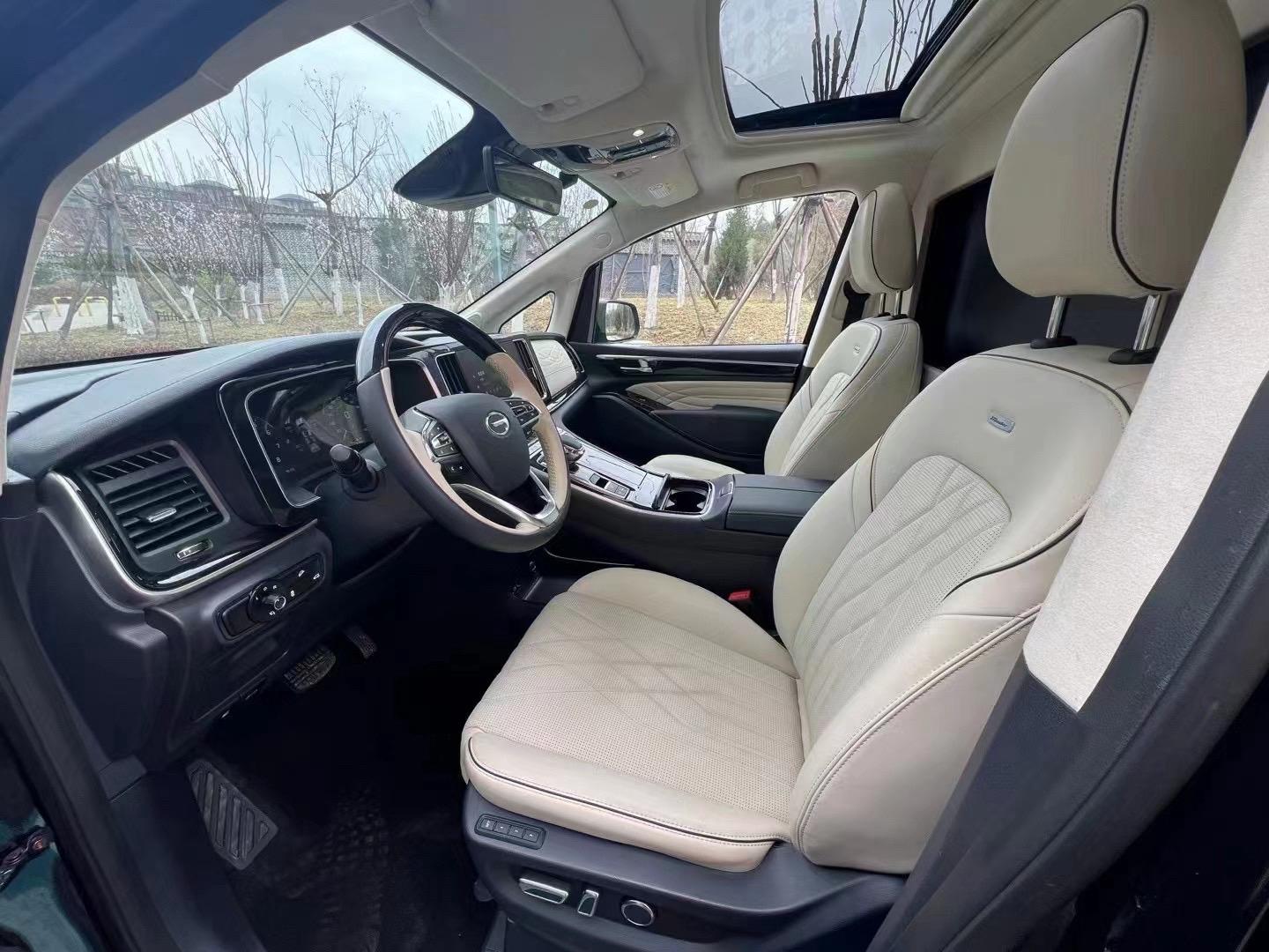 成都传祺M8最高降2.50万 仅16.98万可入手