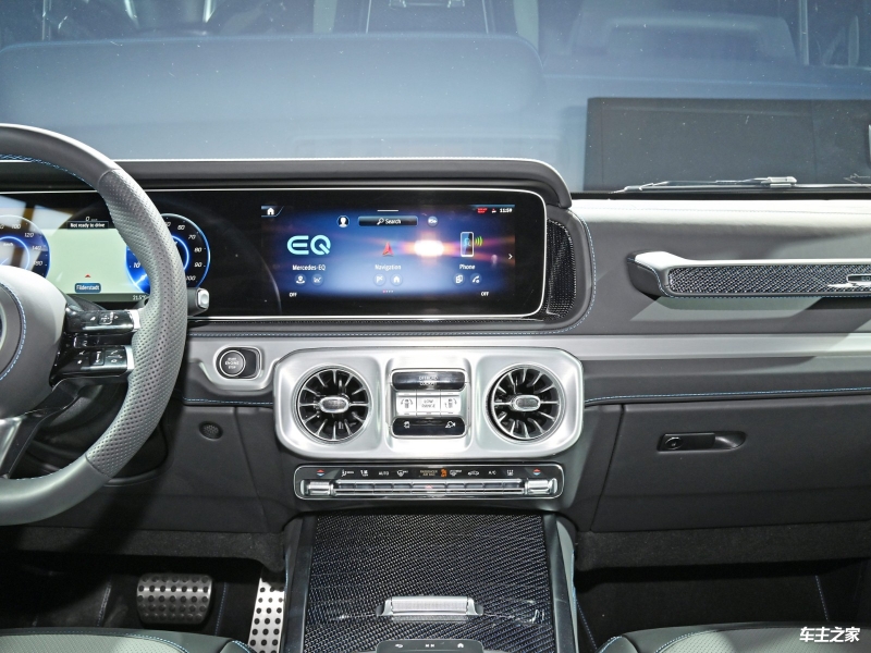 奔驰G级让利直降6万 仅181万可入手