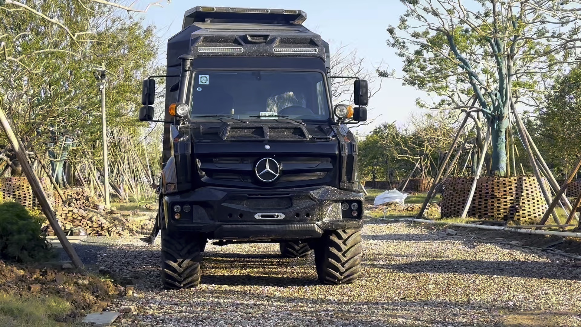 成都奔驰乌尼莫克欧版价格优惠39万