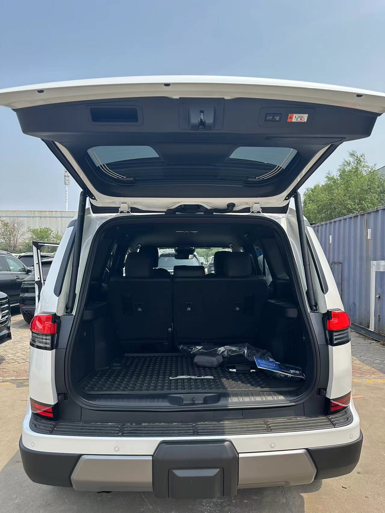 2024款雷克萨斯GX460美版港口裸车价98万 可分期