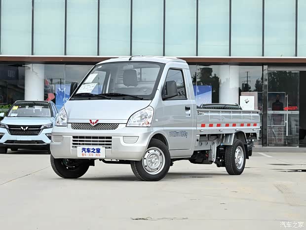 成都五菱荣光小卡最低3.96万起售 最高优惠0.01万