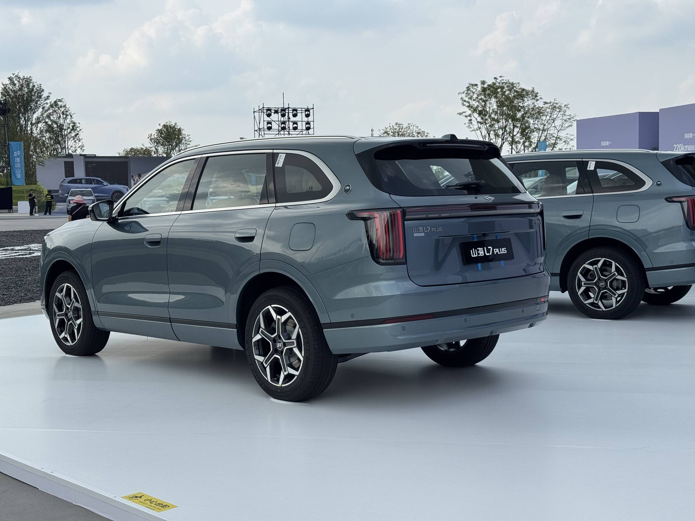 成都捷途山海L9报价15.49万起 暂无优惠