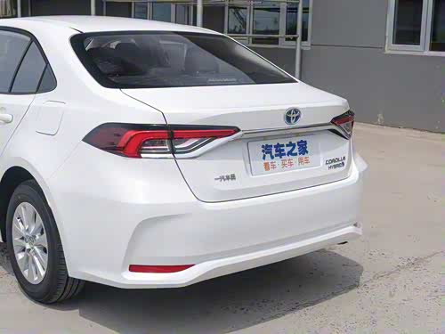 成都普拉多最新报价40.48万起 优惠高达4.50万