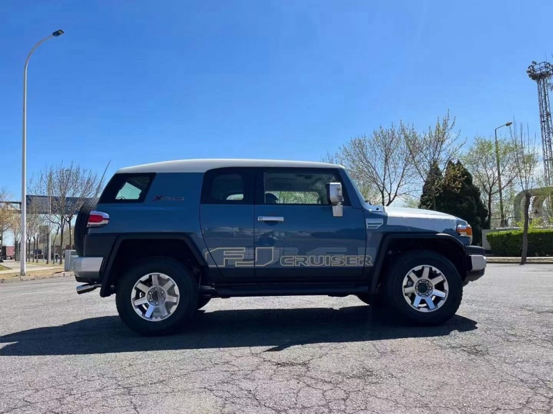 成都中东版FJ酷路泽团购优惠6万 售全国