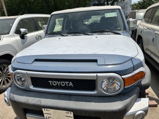 23款丰田FJ酷路泽4.0T 中东版49万起售