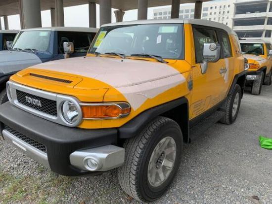 23款丰田FJ酷路泽4.0T 中东版49万起售