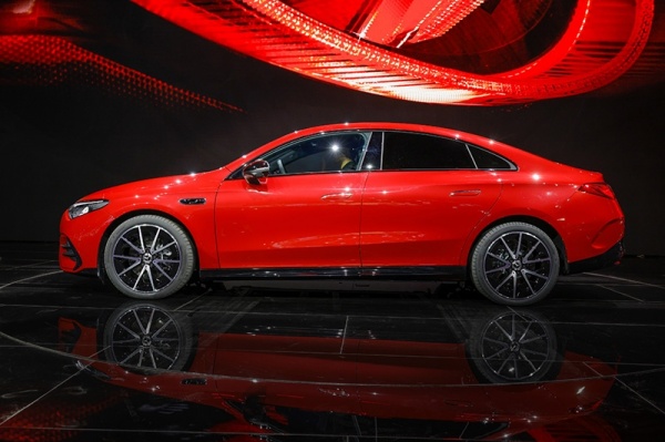 奔驰全新纯电CLA将于11月5日上市 预售25.9万起