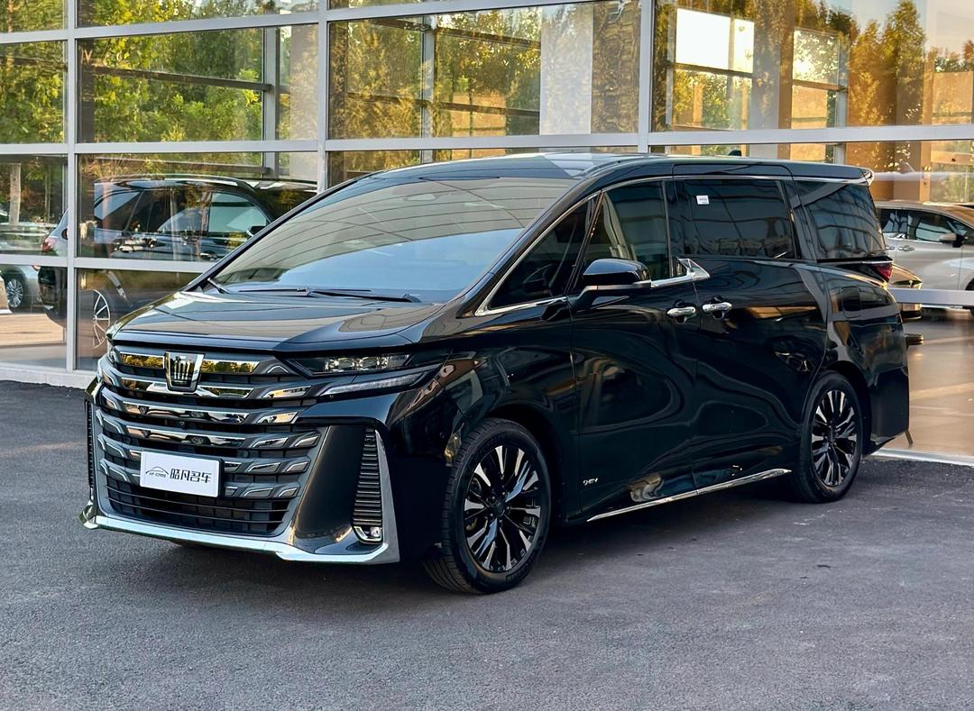 售价89.9万元起，全新一代丰田皇冠威尔法上市