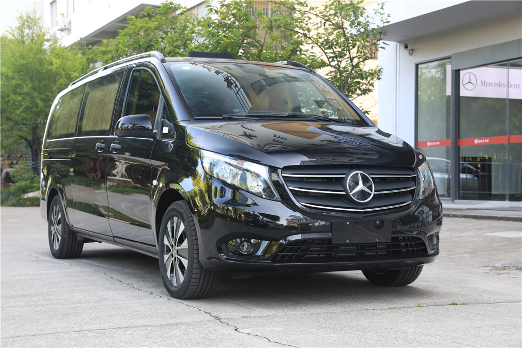 9速奔驰威霆VST680多少钱 新款奔驰威霆七座房车图片及报价