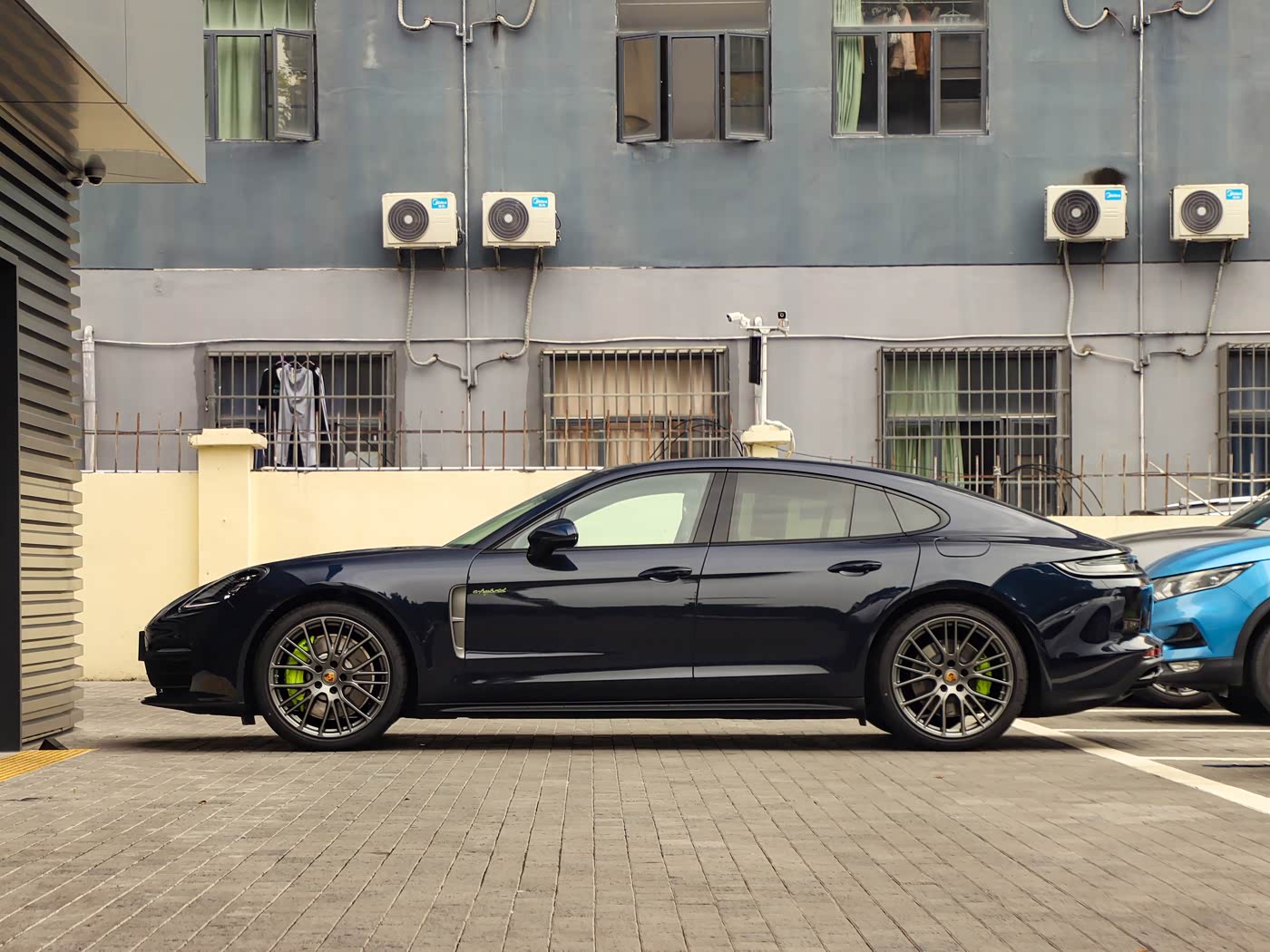 成都Panamera新能源优惠20.00万 最低仅售128.80万