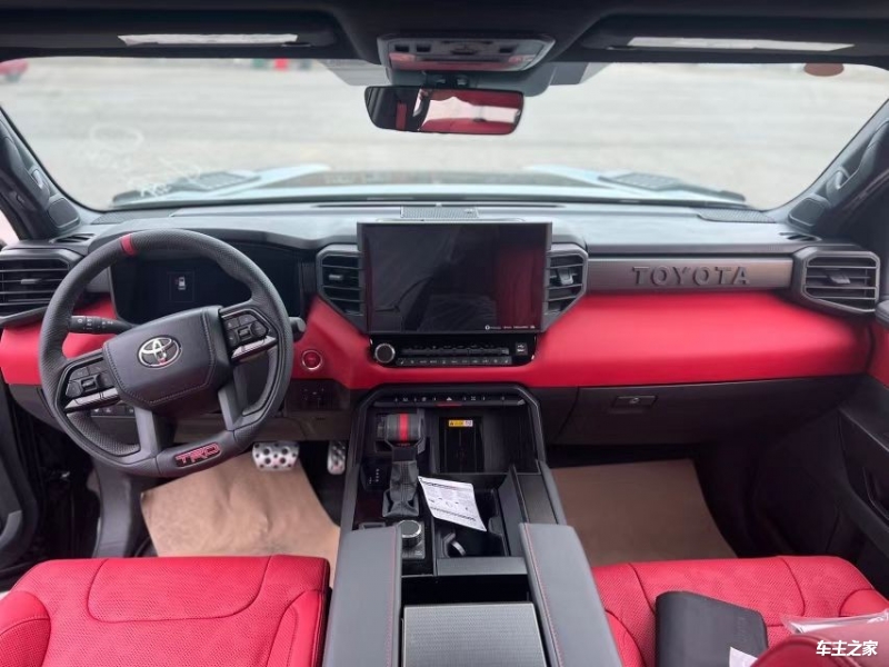 成都飞驰团购钜惠28万 欢迎到店试驾