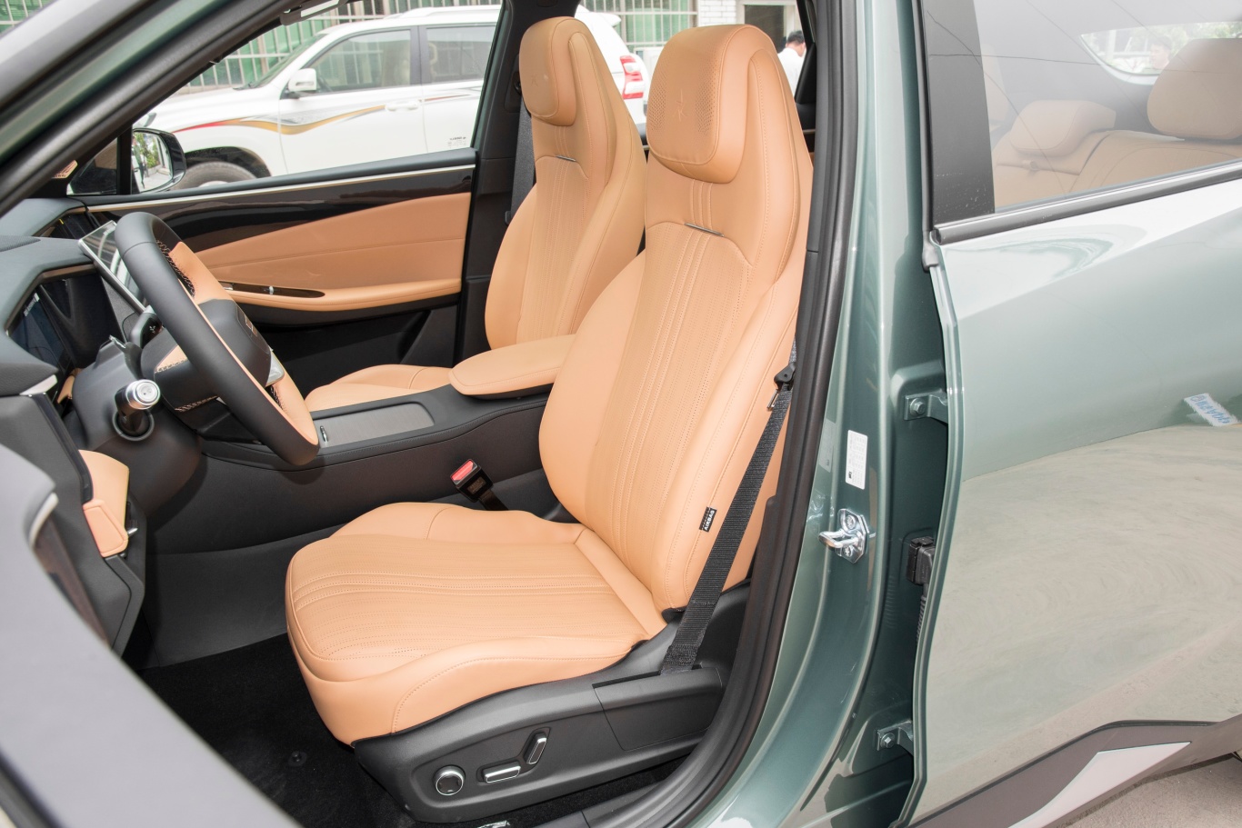 成都银河L7降3.08万 最低仅售10.89万