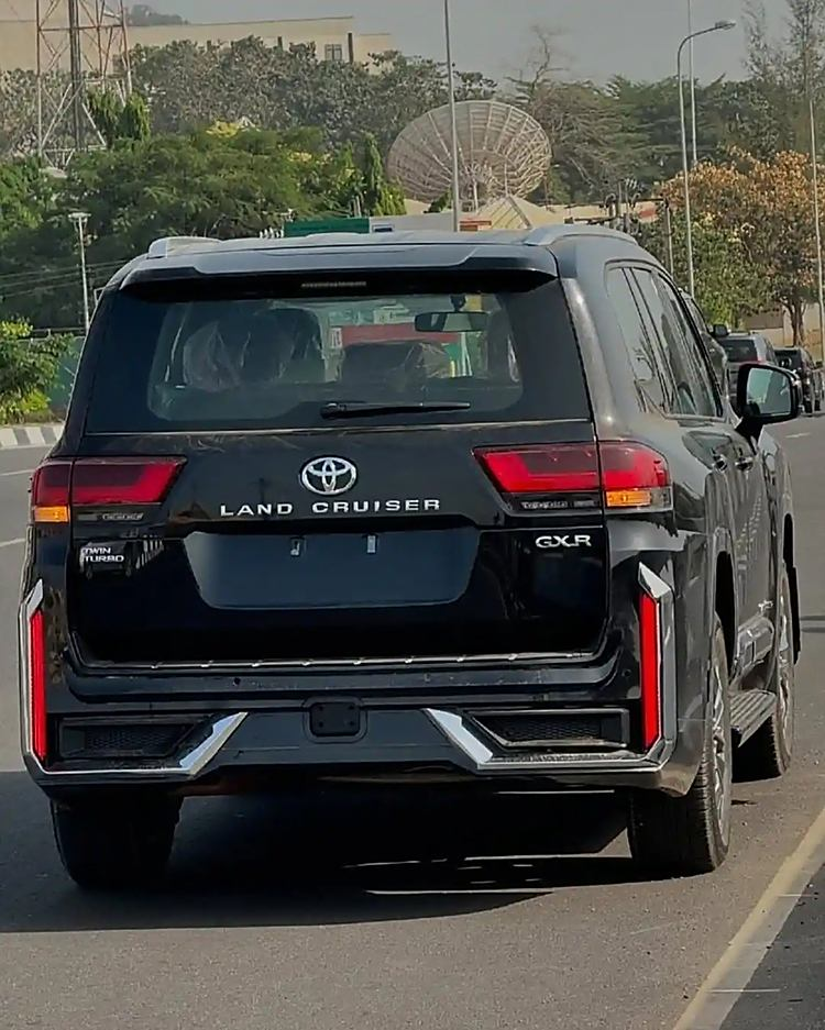 现购中东版兰德酷路泽享35.2万优惠 欢迎前来试驾