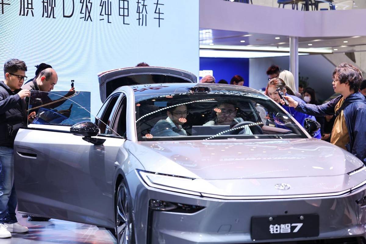 越级豪华旗舰登场，铂智7让消费者看到合资企业的最大诚意