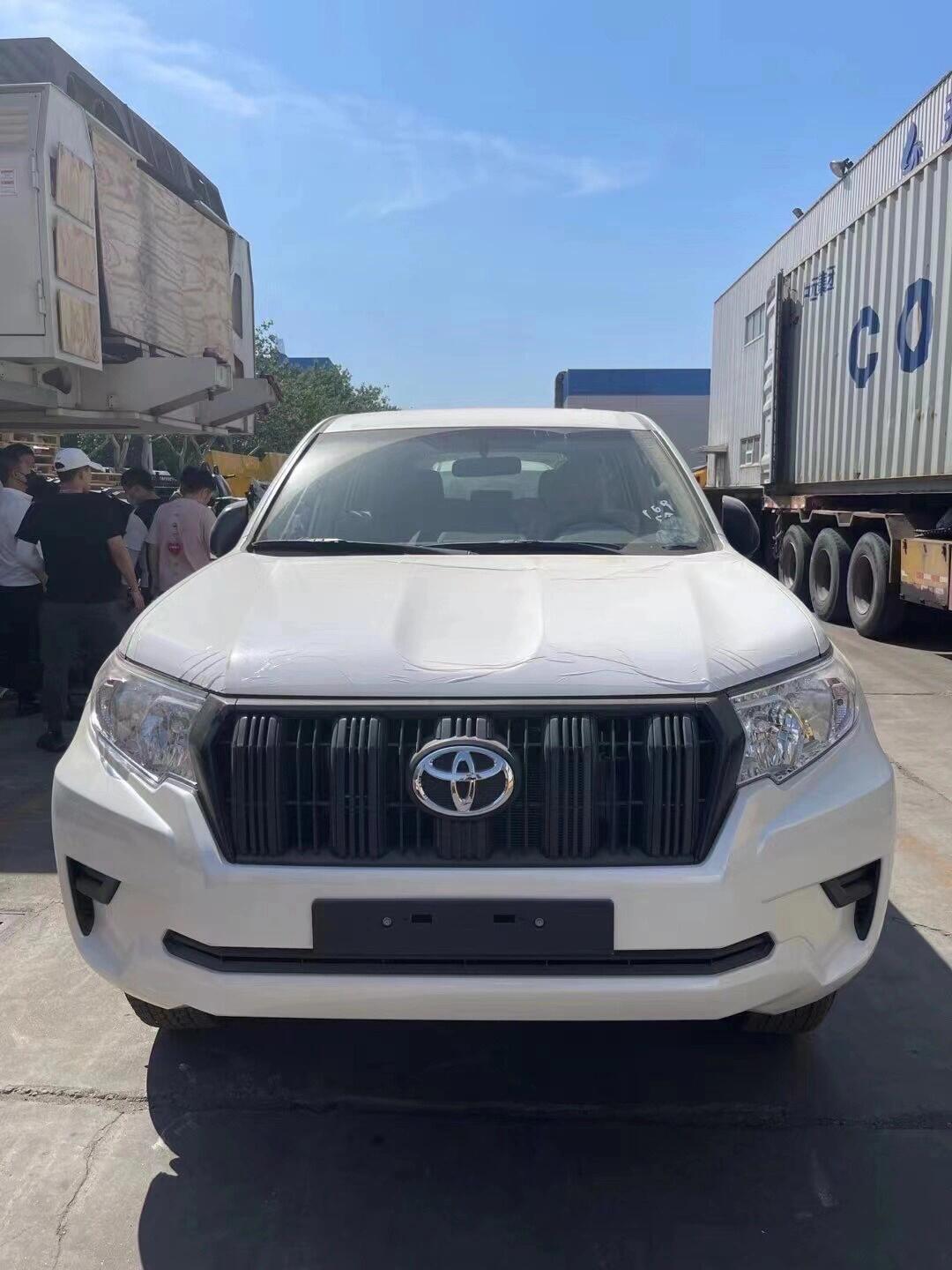 2023款进口丰田霸道2700中东版评测体验