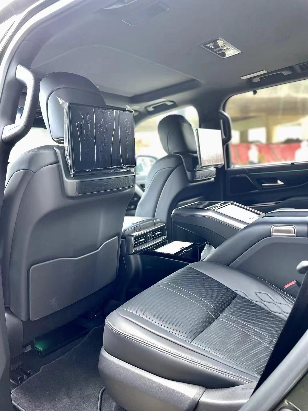 2024款雷克萨斯LX600现车落地价格及配置