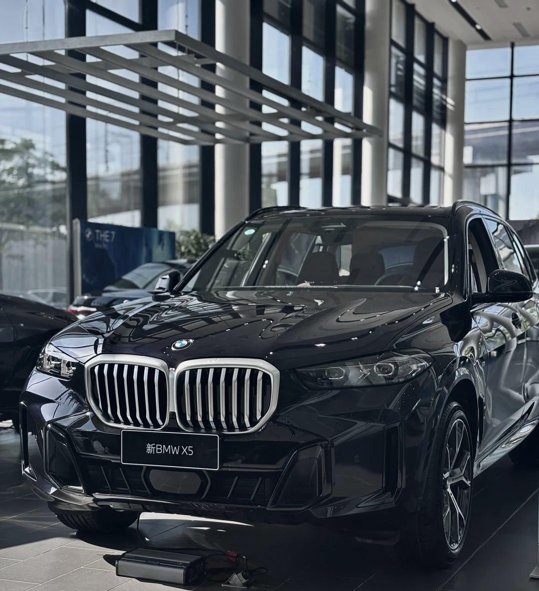 成都宝马X5 M优惠高达25.00万 最低仅售119.89万