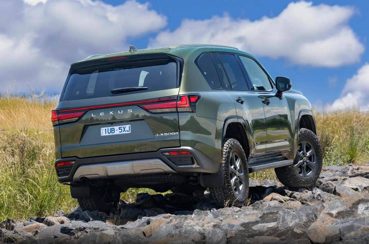 2024雷克萨斯LX美版让利促销中 店内让利达89万元