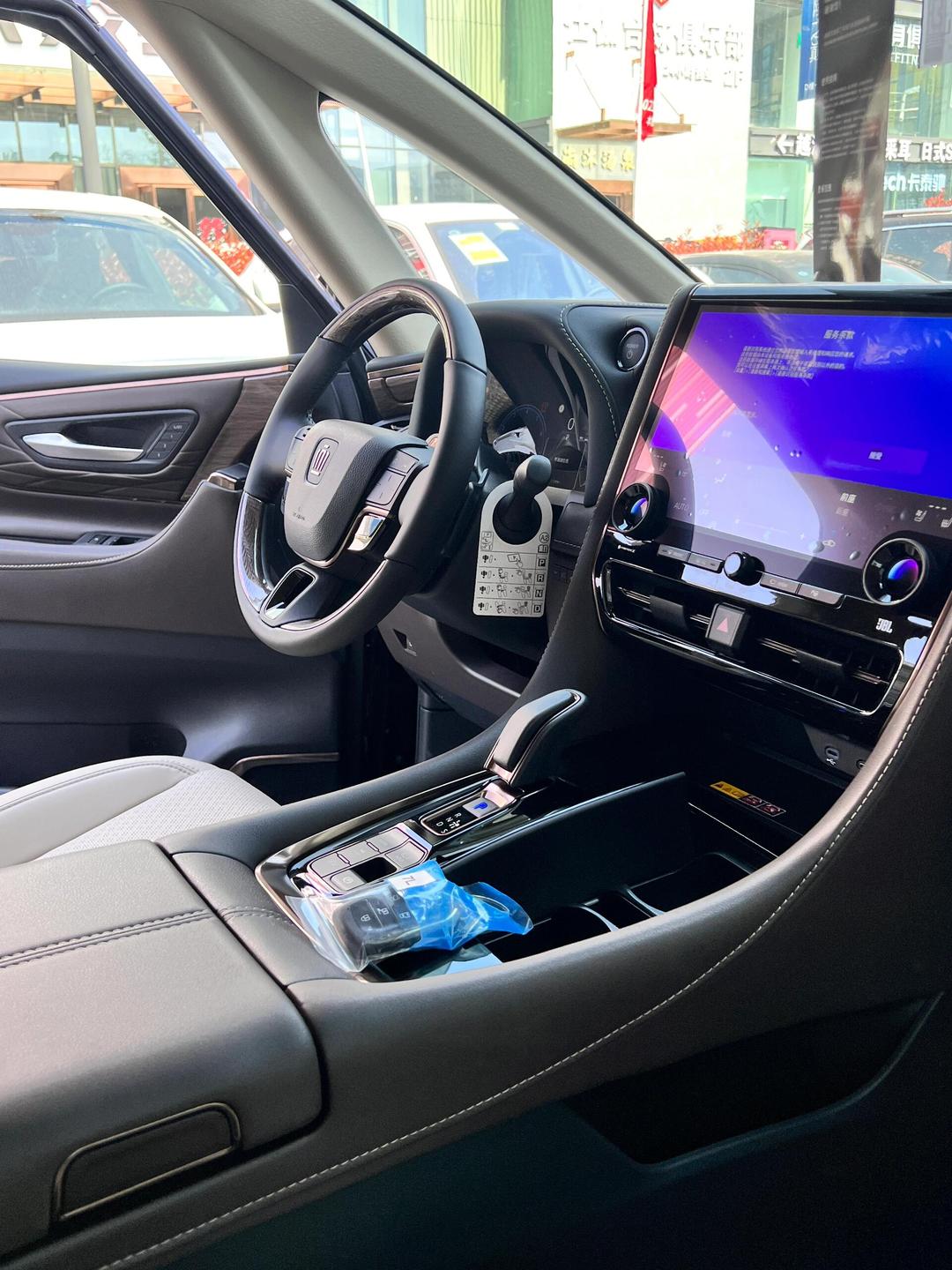 成都平行进口奔驰G级亚洲版提供试乘试驾 限时优惠高达50万元