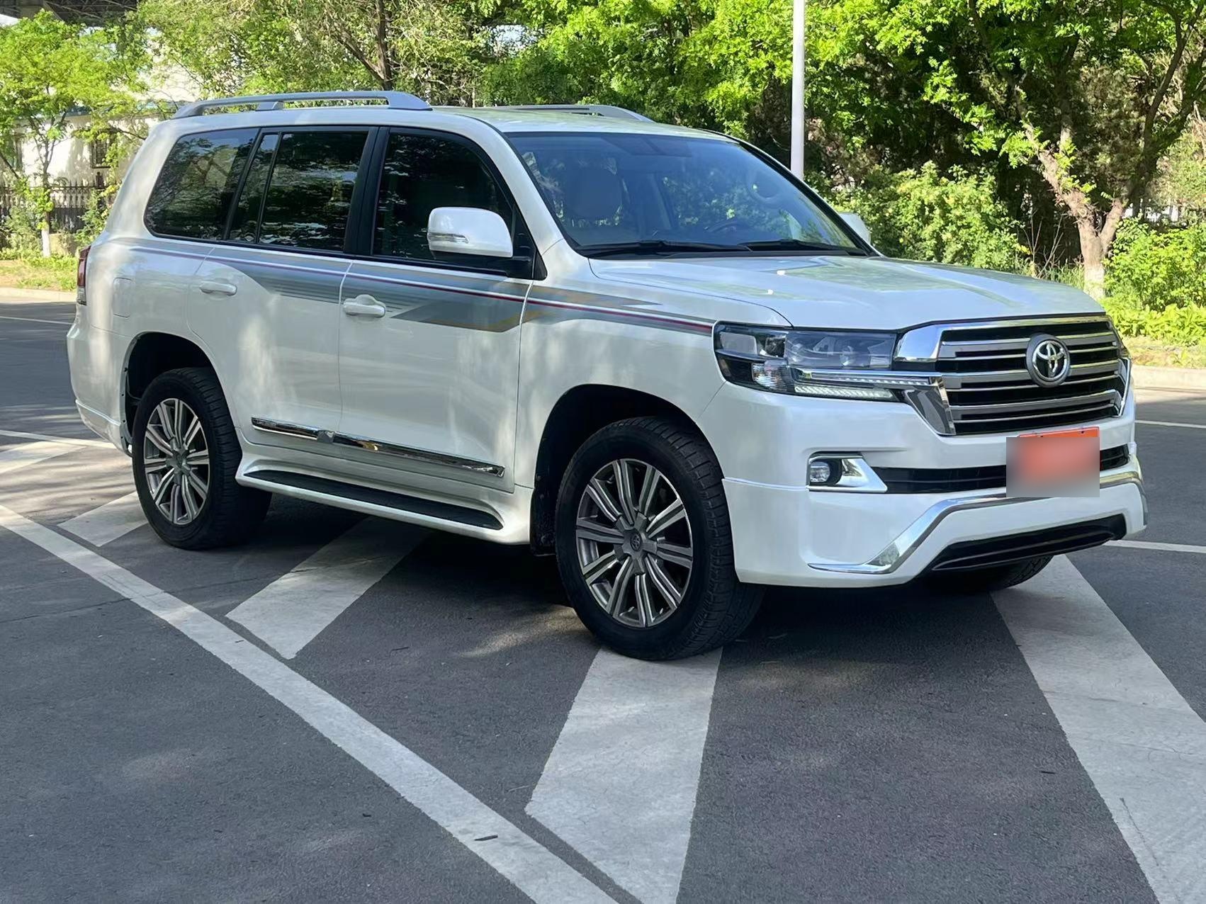 兰德酷路泽中东版团购优惠35.2万 欢迎试乘试驾