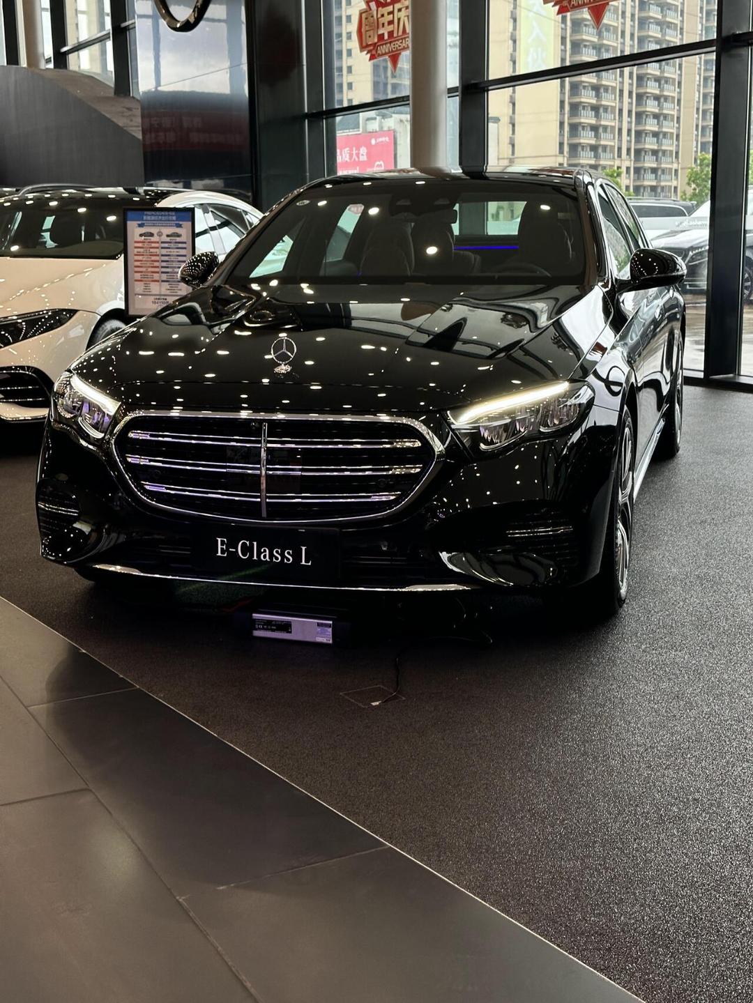 现购奔驰G级加版让利直降40万 欢迎前来试驾