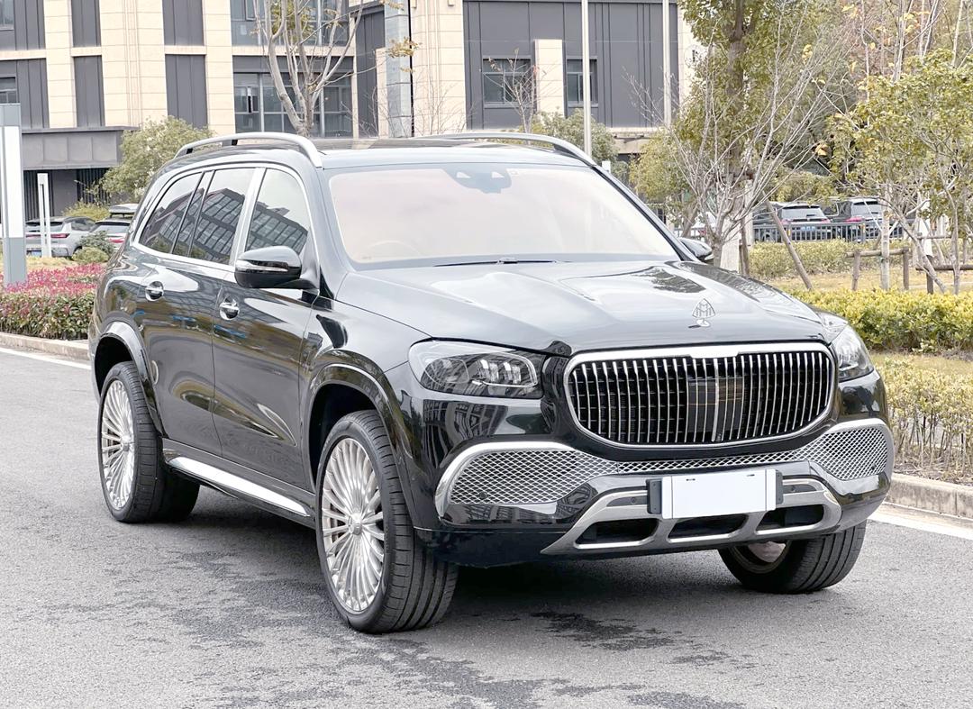 2024款奔驰迈巴赫GLS600 旗舰SUV高性能座驾
