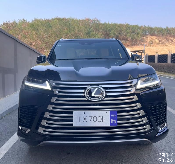 成都雷克萨斯LX中东版降价39万 欢迎上门试驾