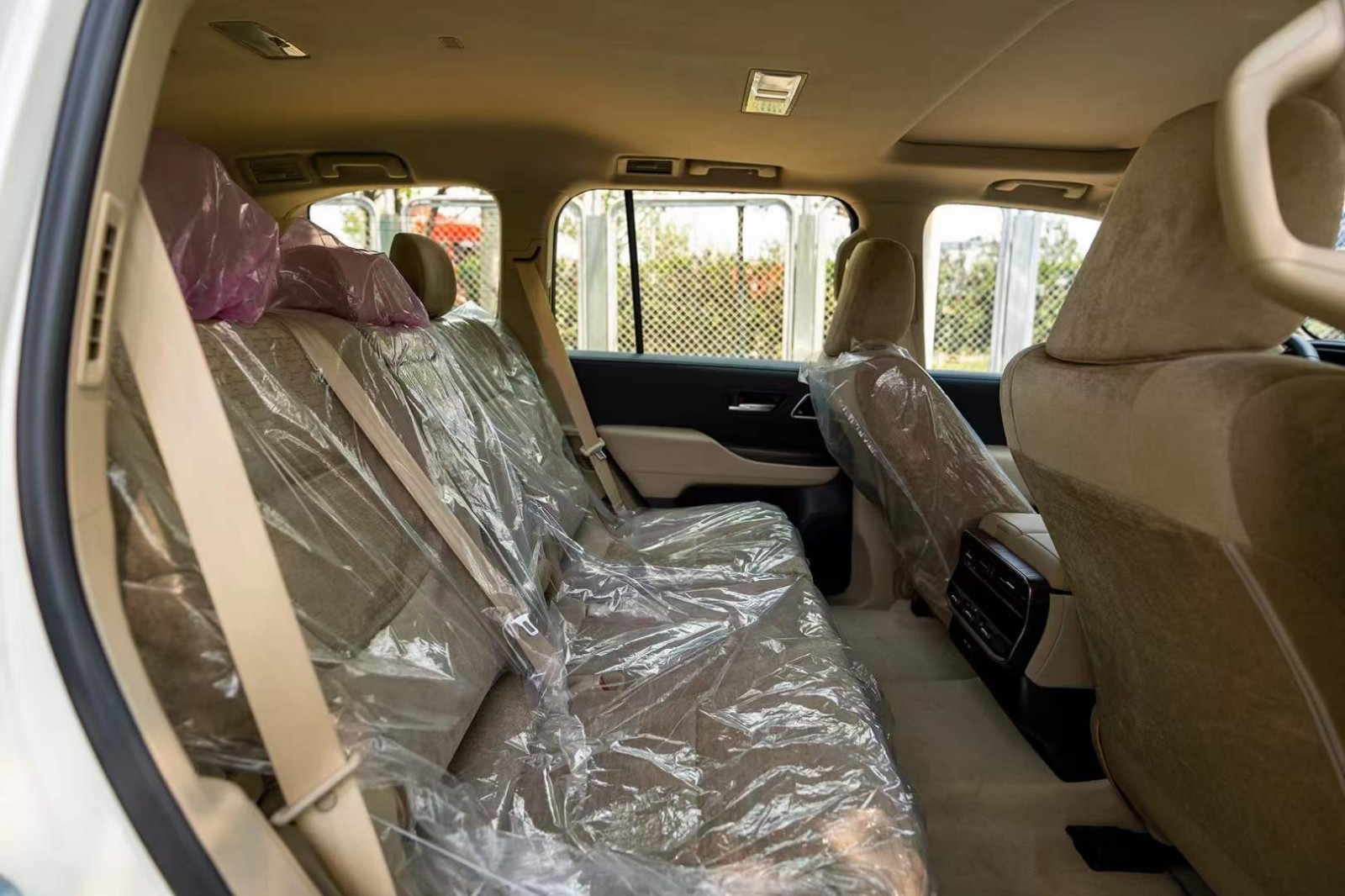 丰田酷路泽70系列中东版价格最低60万起售 欢迎前来试驾