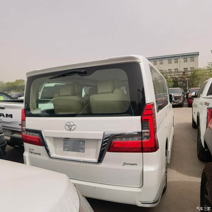 丰田Granvia中东版最高让利6万 售四川
